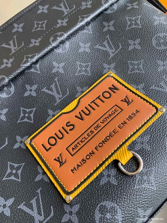 Official oldcobbler VUITTON LOUIS BAG MESSENGER 0710